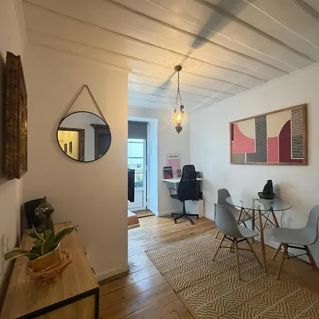 Alfama Downtown Corner * Lisboa