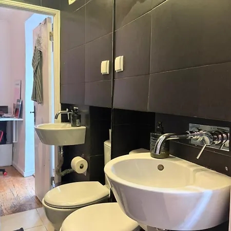 Alfama Downtown Corner * リスボン